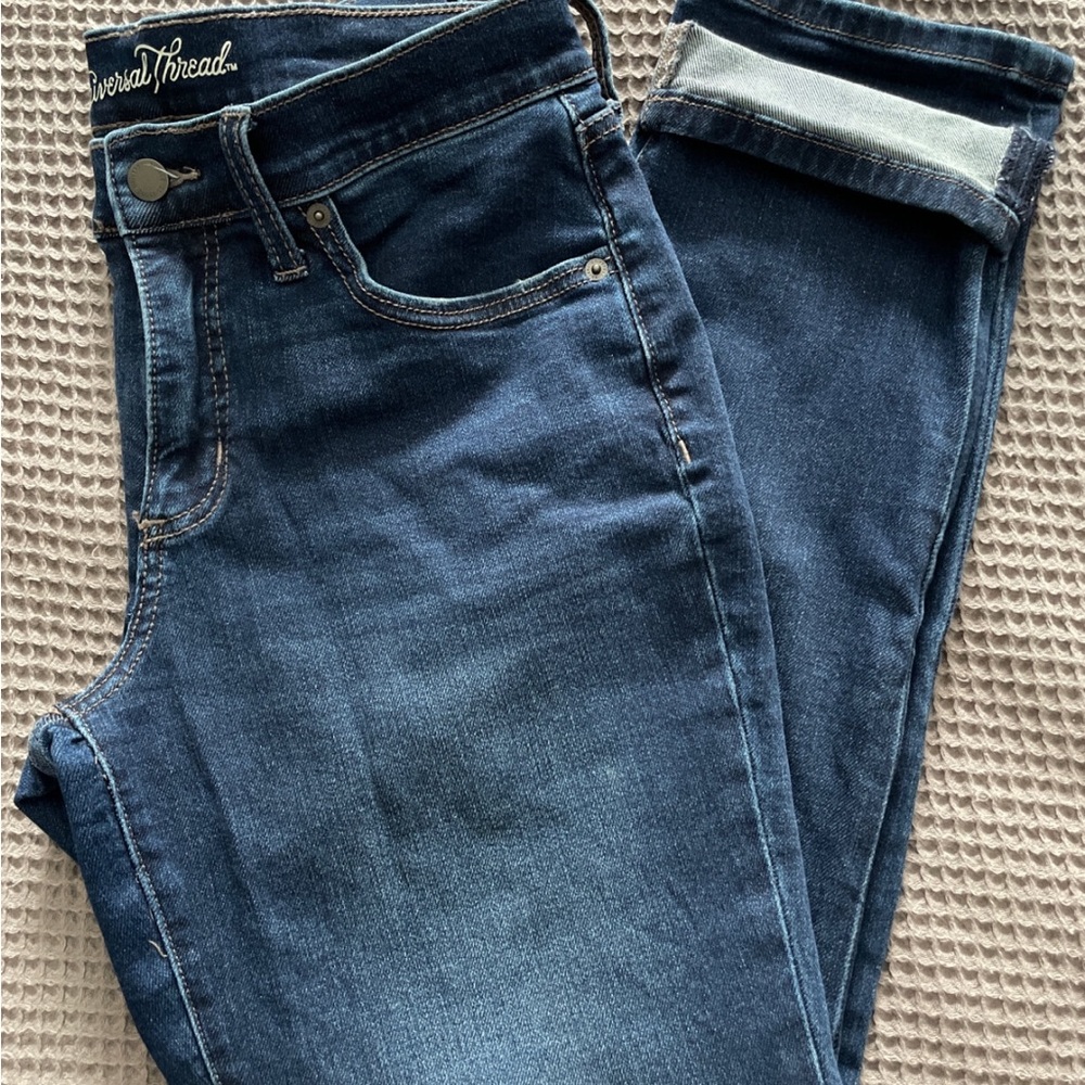 Universal Thread jeans girlfriend crop size 6